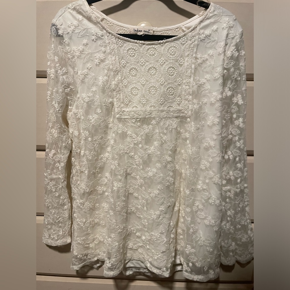 New white lace blouse, long sleeve, never worn large